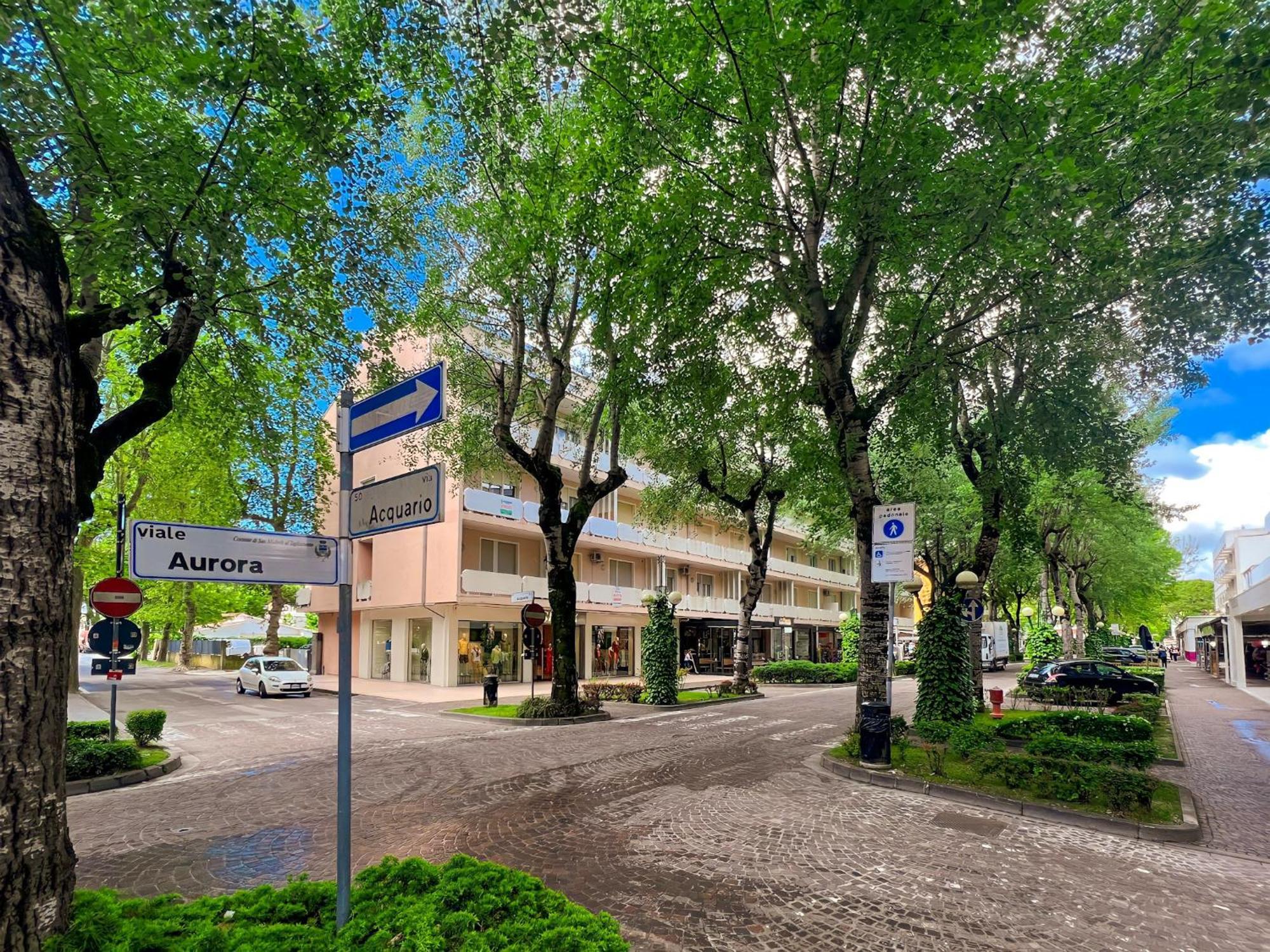 Residence Bussola Bibione Exterior foto